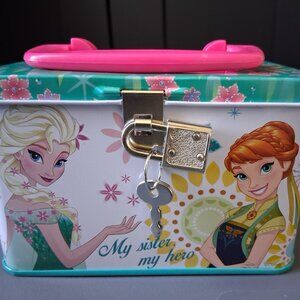 Frozen Saving Box With Lock & Key - Green